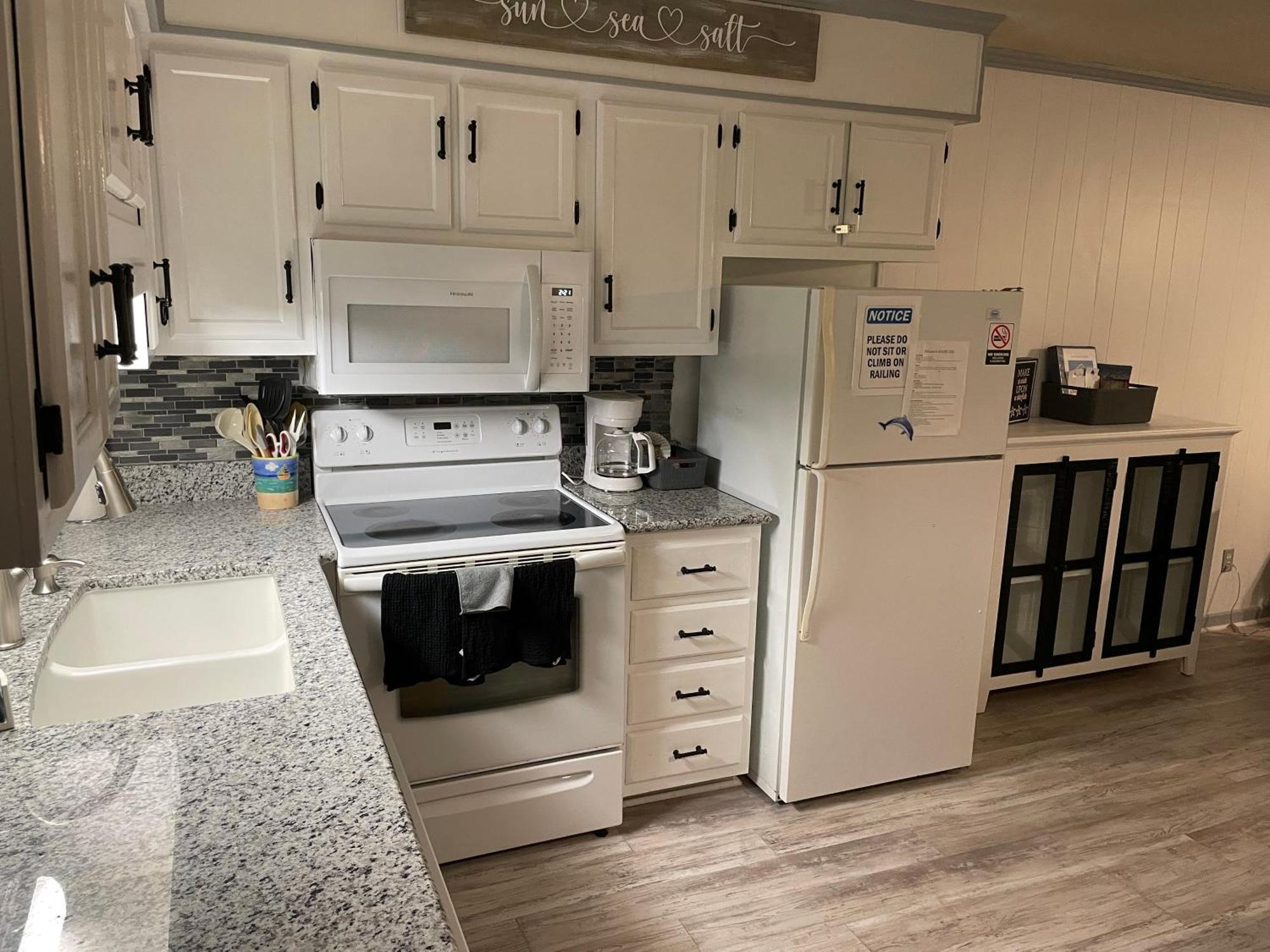 Perfect Location At The Beach! 1St Floor Unit ! شاطئ ميرتل المظهر الخارجي الصورة